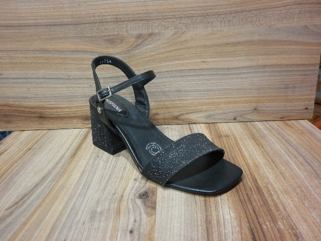 Sandalias con Tacón Hispana Dama Color Negro 11754