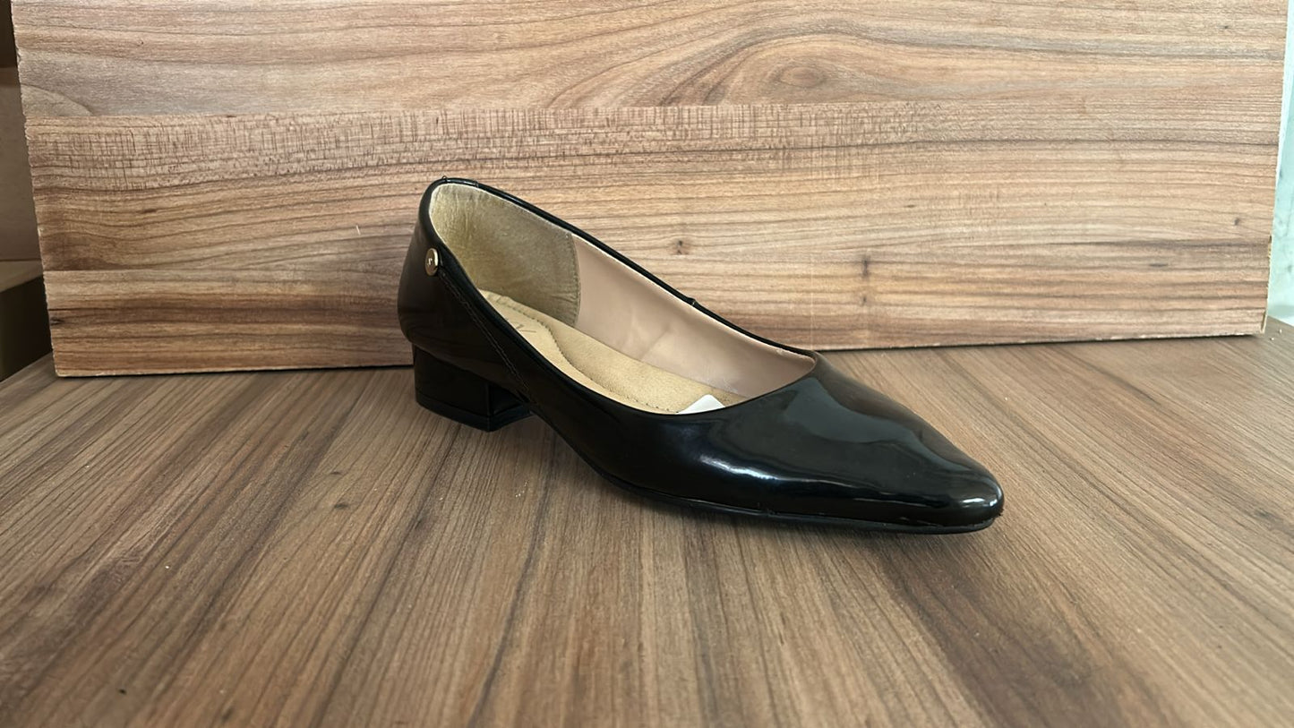 Zapatillas Tacón Bajo D´caleta Dama Color Negro 200